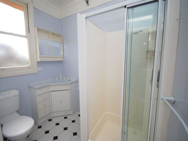 9 Whinmoor Street, Katoomba NSW 2780