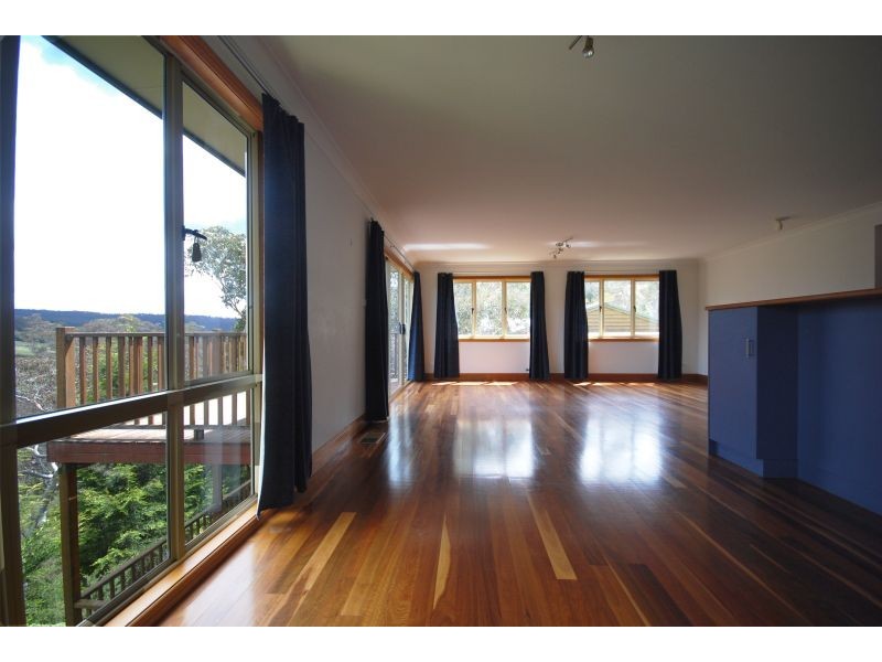 50 First Ave, Katoomba NSW 2780
