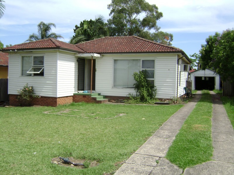 Fairfield West NSW 2165