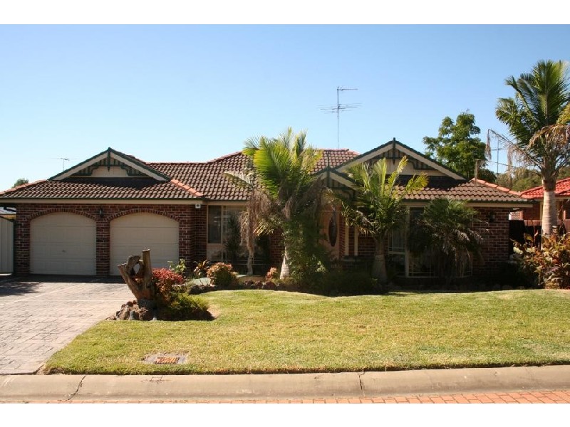 11 Silvereye Close, Glenmore Park NSW 2745