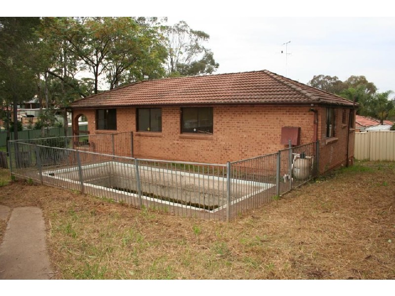 81 Farmview Drive, Cranebrook NSW 2749