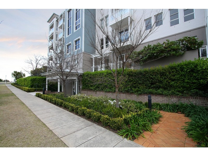 16/2 Juniper Drive, Breakfast Point NSW 2137