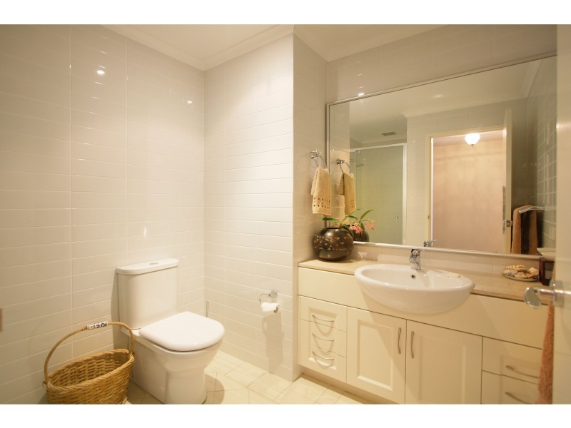 16/2 Juniper Drive, Breakfast Point NSW 2137