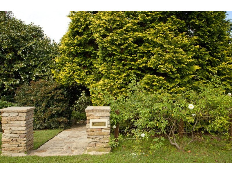 16 Kooloona Crescent, West Pymble NSW 2073