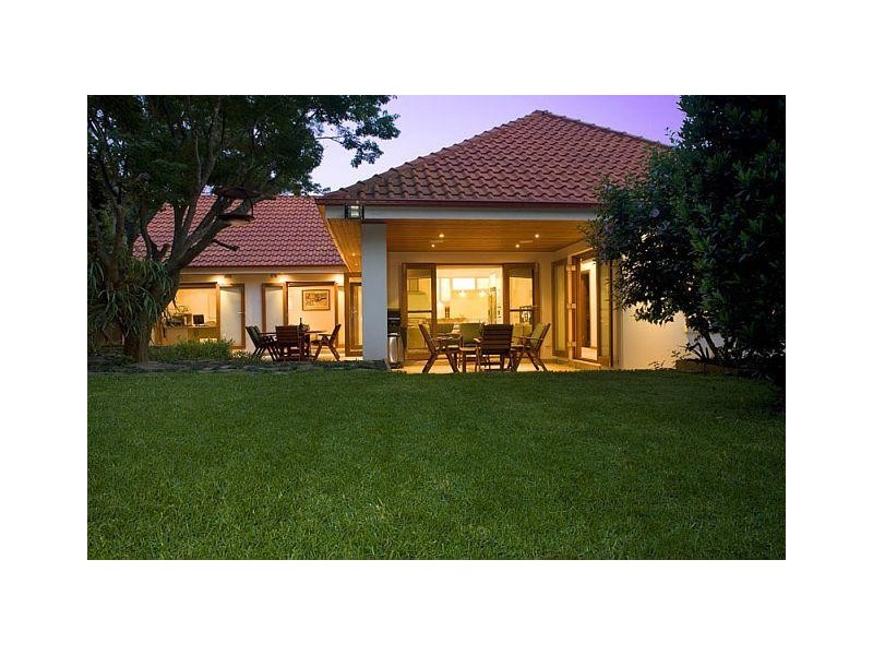 2 Hillcrest Street, Wahroonga NSW 2076