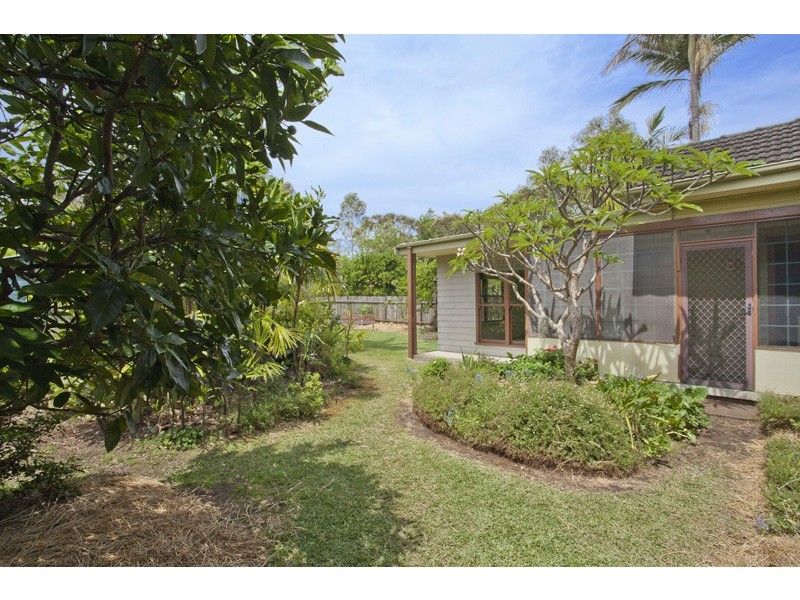 33 Kooloona Crescent, West Pymble NSW 2073