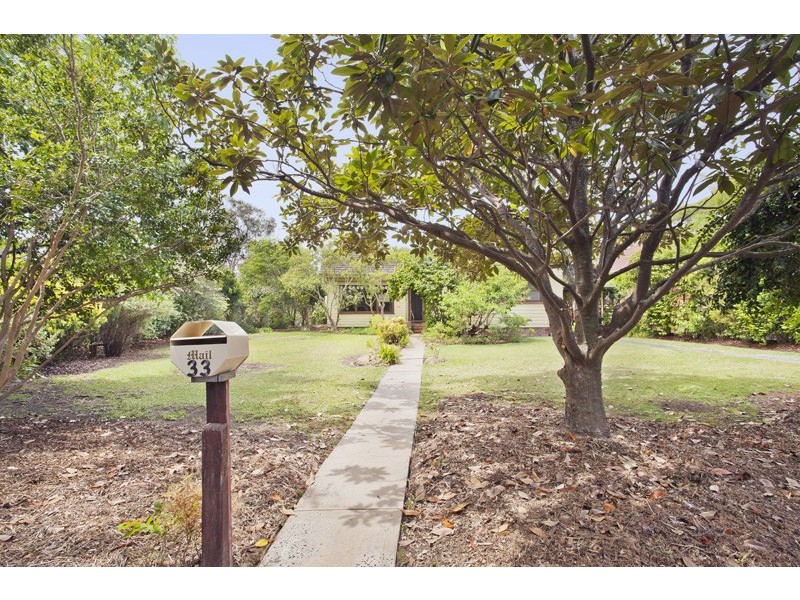 33 Kooloona Crescent, West Pymble NSW 2073