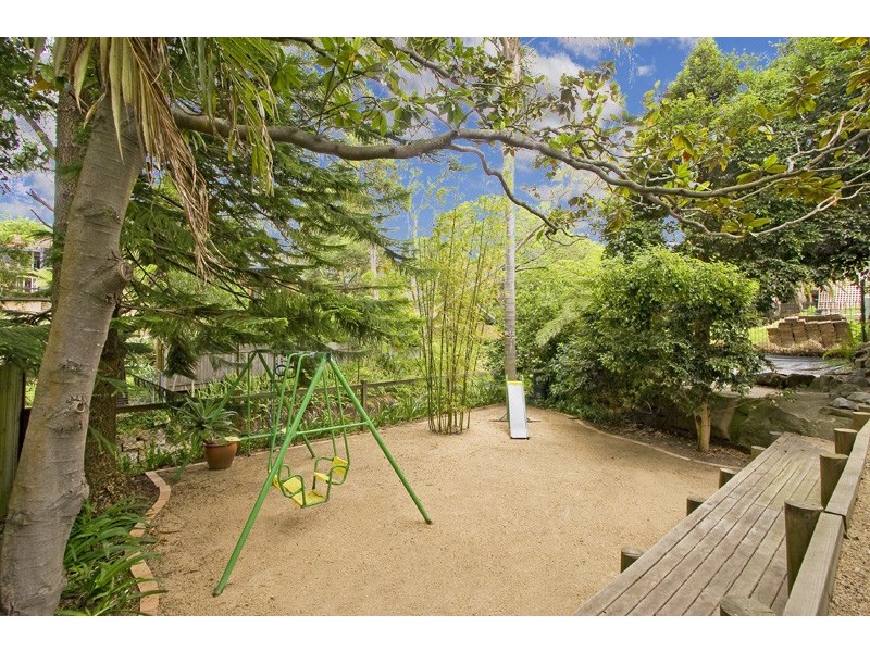 44 Sugarloaf Crescent, Castlecrag NSW 2068