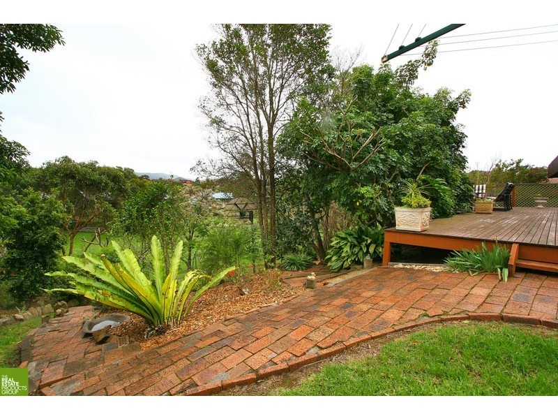 25 Kooranga Crescent, Cordeaux Heights NSW 2526