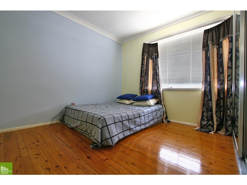 2/18 Lendine Street, Barrack Heights NSW 2528