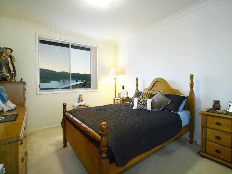18/4a Tallegalla Street, Unanderra NSW 2526