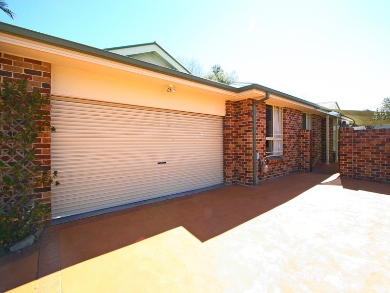 2/24 Station Street, Corrimal East NSW 2518