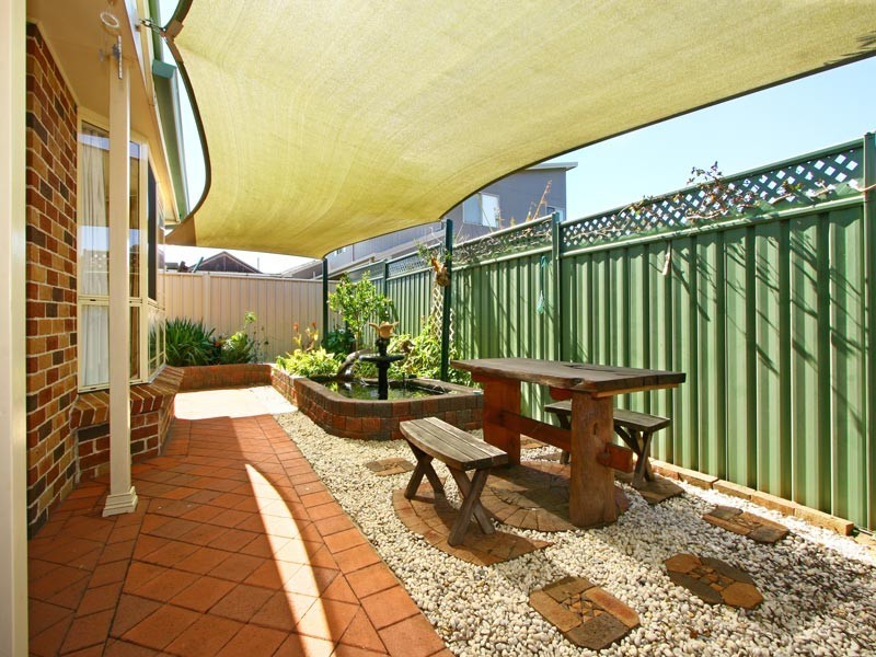 2/24 Station Street, Corrimal East NSW 2518