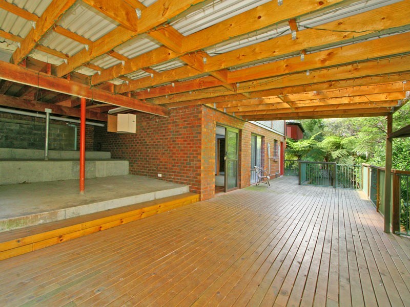 32 Loch Carron Ave, Farmborough Heights NSW 2526