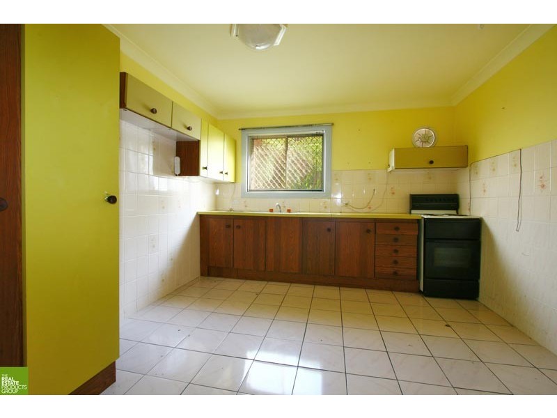 34 Beatus Street, Unanderra NSW 2526