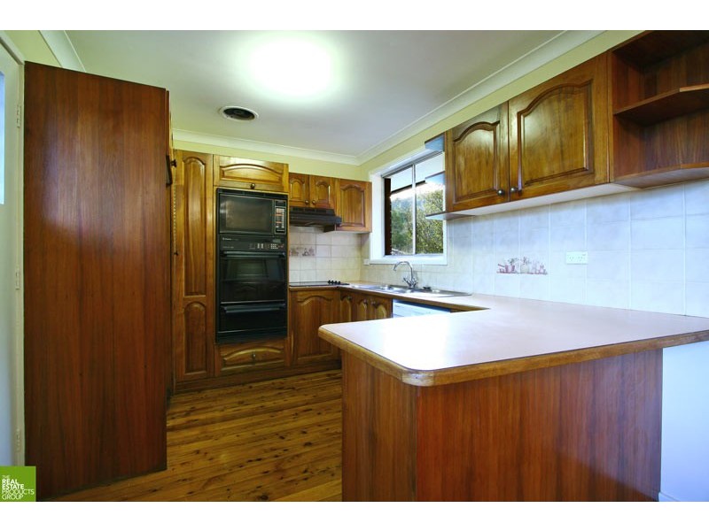 35 Morandoo Ave, Mount Keira NSW 2500