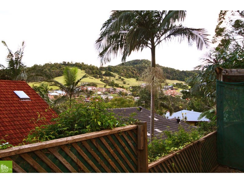 35 Morandoo Ave, Mount Keira NSW 2500