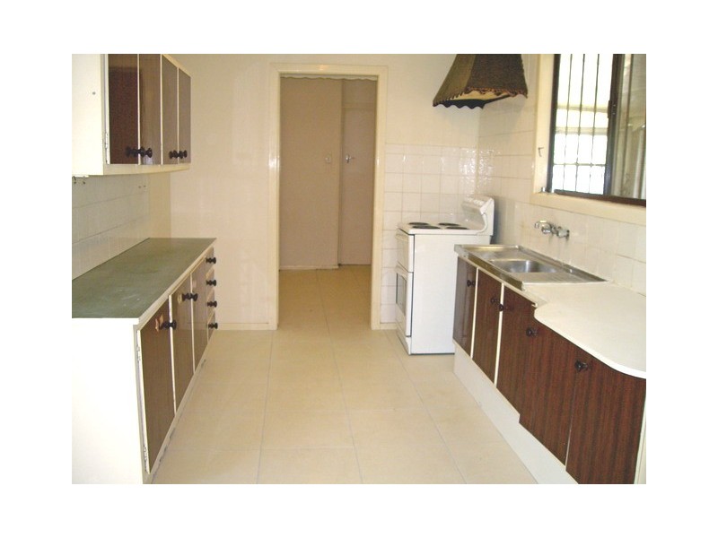 3 DAMSON STREET, Macgregor QLD 4109