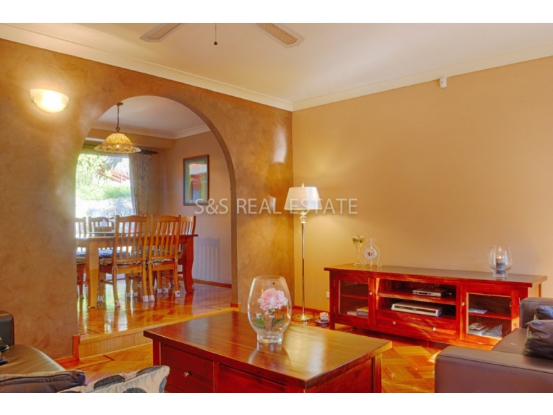 14 KRISTINE PLACE, Cherrybrook NSW 2126