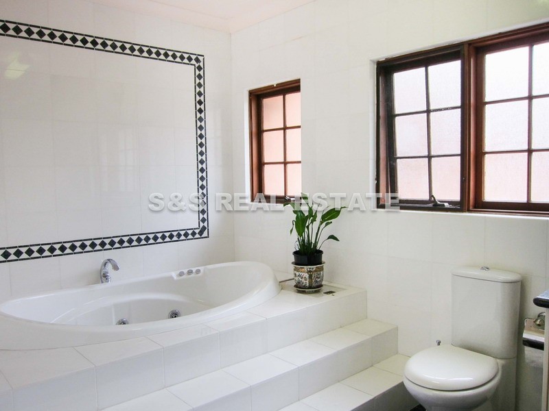 65 Curtin Avenue, North Wahroonga NSW 2076