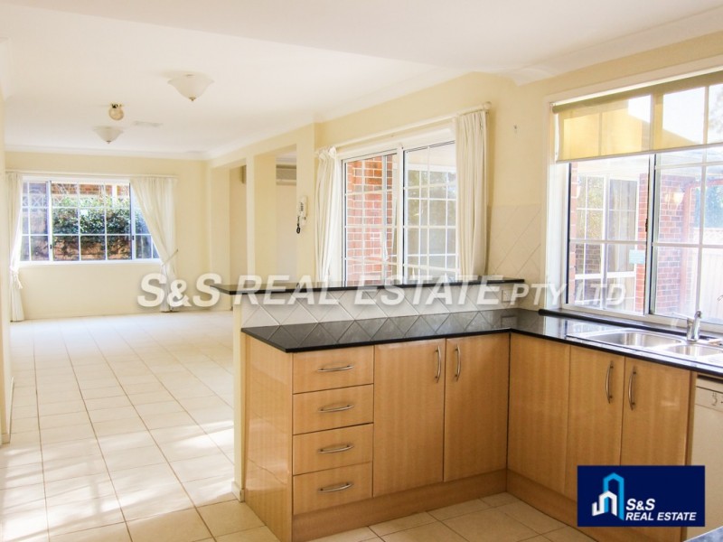 3 Somerset Way, Castle Hill NSW 2154