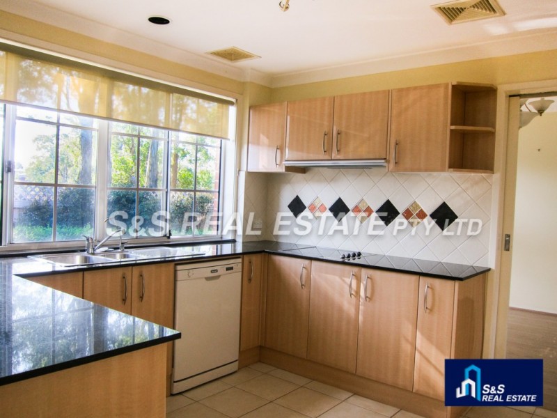 3 Somerset Way, Castle Hill NSW 2154