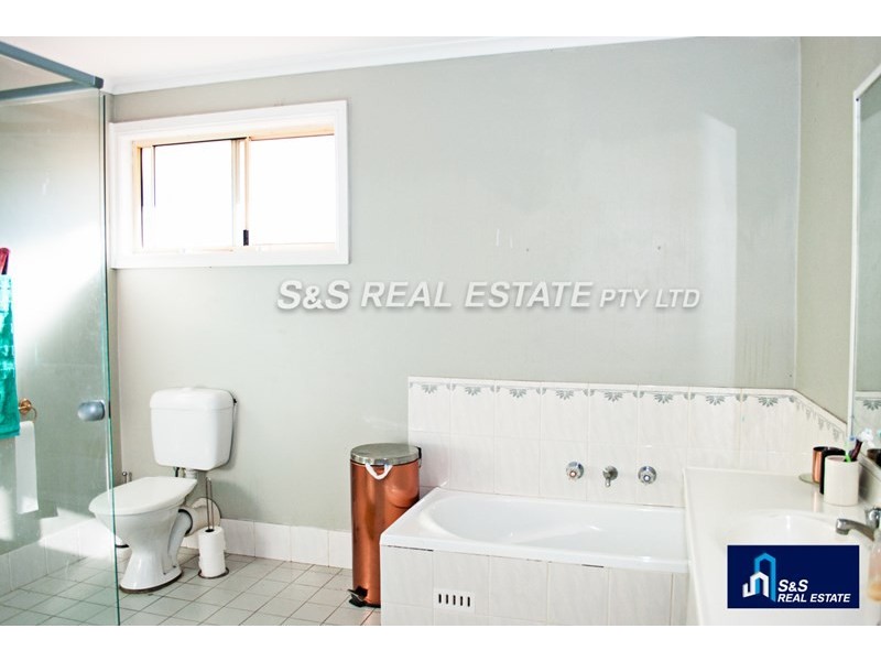 3A ROXBY GROVE, Quakers Hill NSW 2763