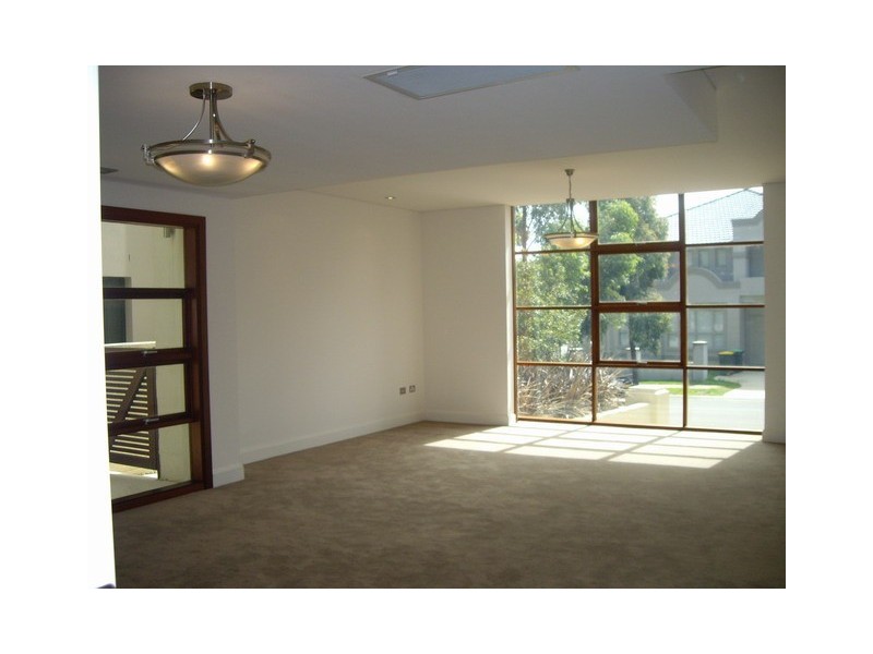 78 edgewater drive, Bella Vista NSW 2153