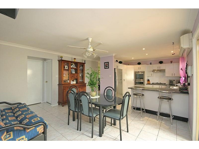 Welling Drive, Narellan Vale NSW 2567