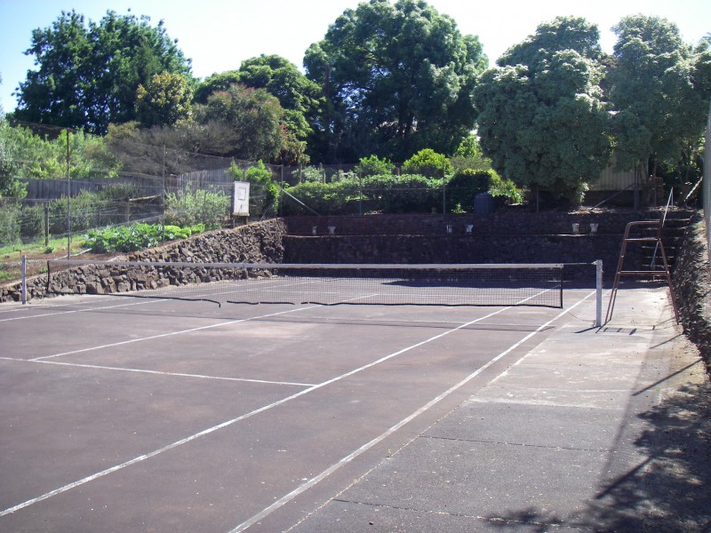 6 main south road, Drouin VIC 3818