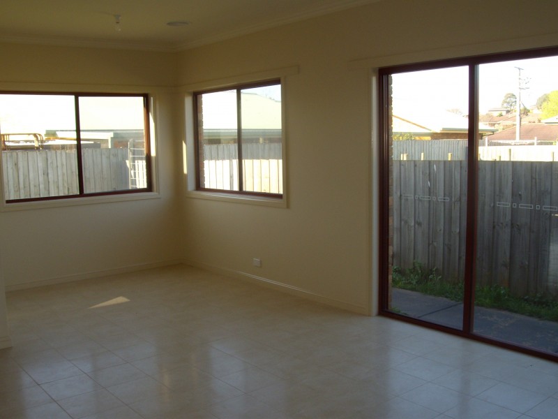 4/5 4-   5  Fuhrman Court, Drouin VIC 3818