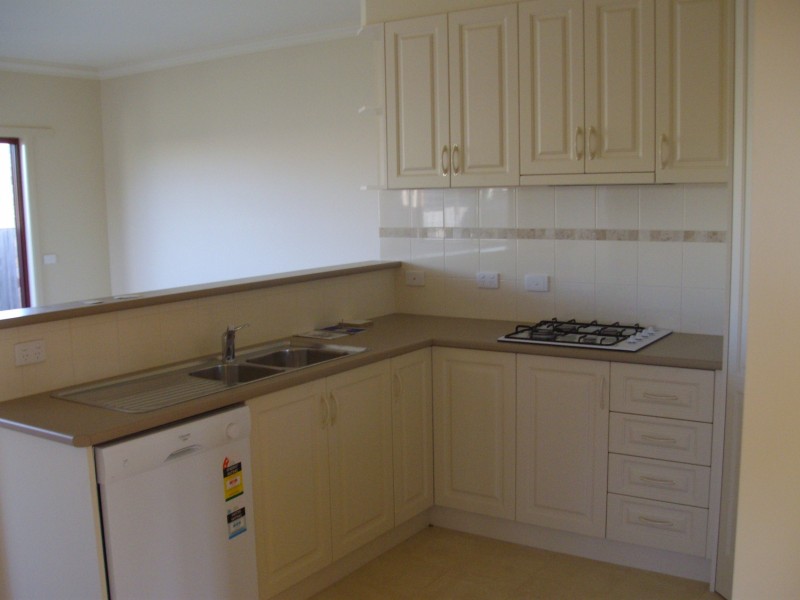 4/5 4-   5  Fuhrman Court, Drouin VIC 3818