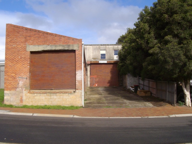 23-25 Princes way, Drouin VIC 3818