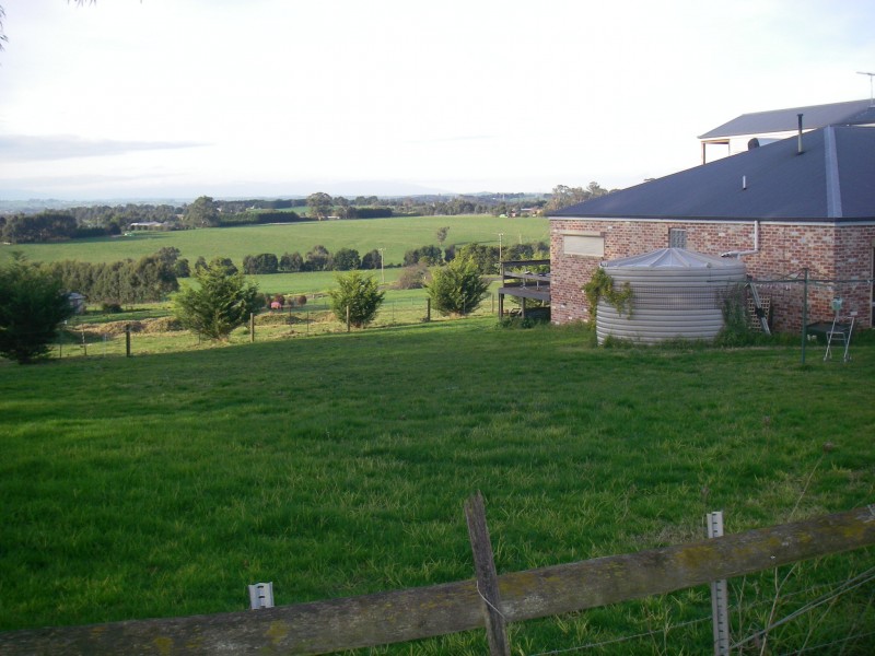 493 Longwarry-Drouin Road, Drouin VIC 3818