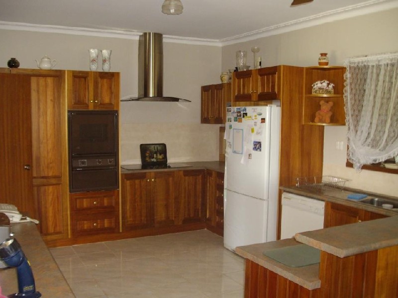 45 box Road, Drouin VIC 3818