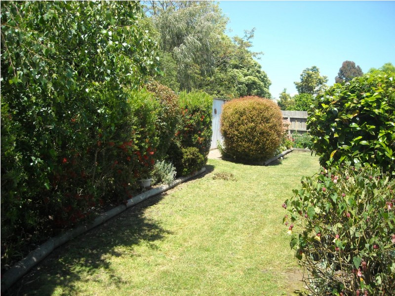 24 Neerim Street, Drouin VIC 3818