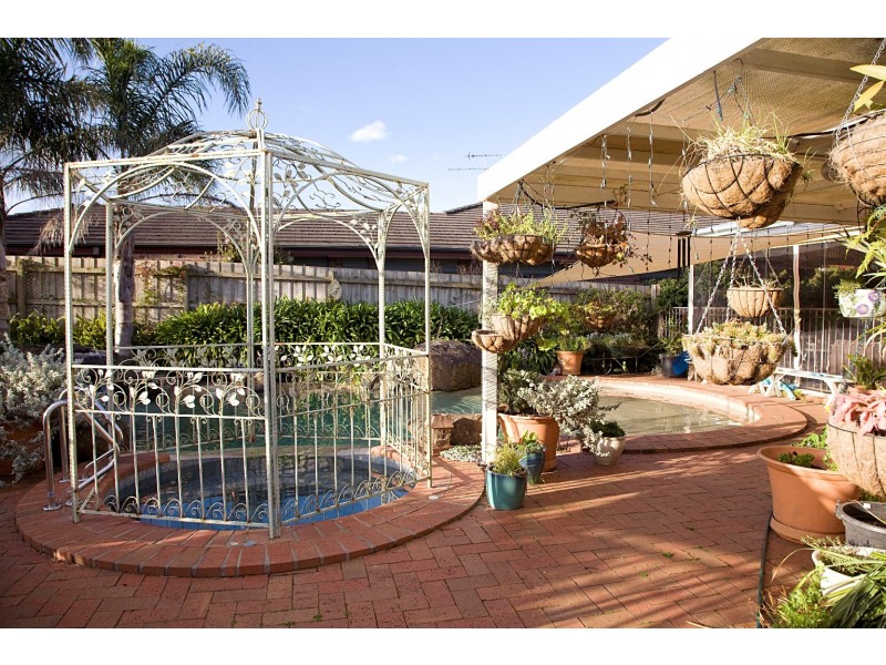 29 Outlook Drive, Drouin VIC 3818