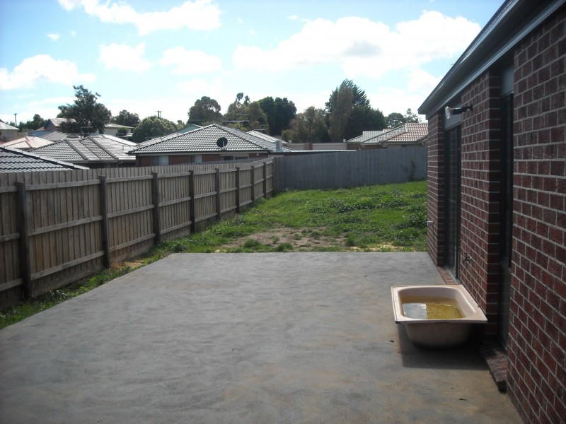 4a Hatfield Drive, Drouin VIC 3818