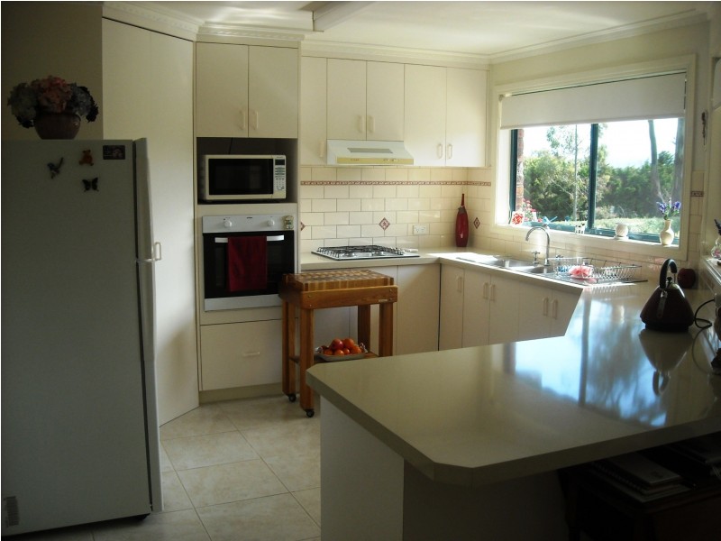 5 Wallace Crs, Drouin VIC 3818