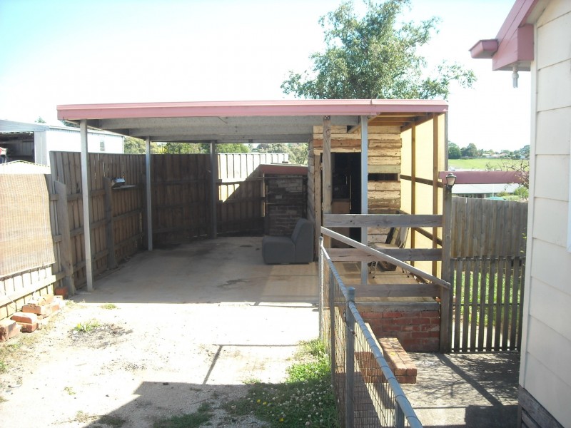 14 lampard road, Drouin VIC 3818