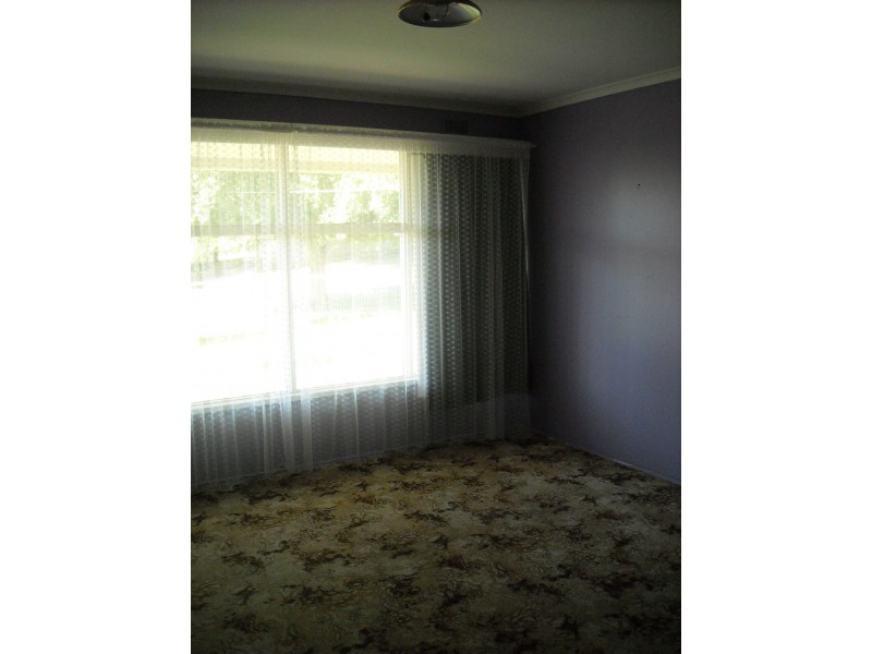 14 lampard road, Drouin VIC 3818