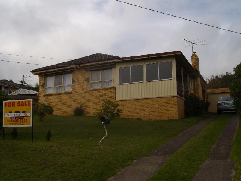 4 Ferris st, Drouin VIC 3818