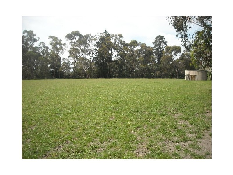 2940 westernport Rd, Drouin South VIC 3818