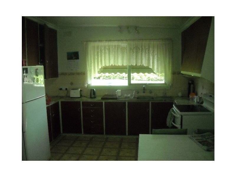 2940 westernport Rd, Drouin South VIC 3818