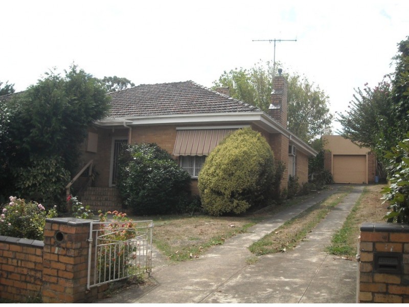 17 Church Street, Drouin VIC 3818