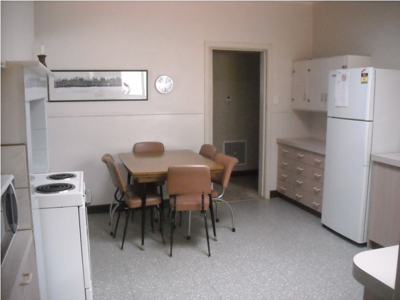 17 Church Street, Drouin VIC 3818