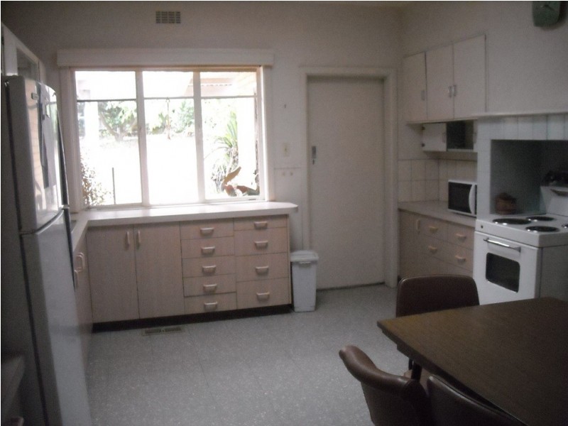 17 Church Street, Drouin VIC 3818