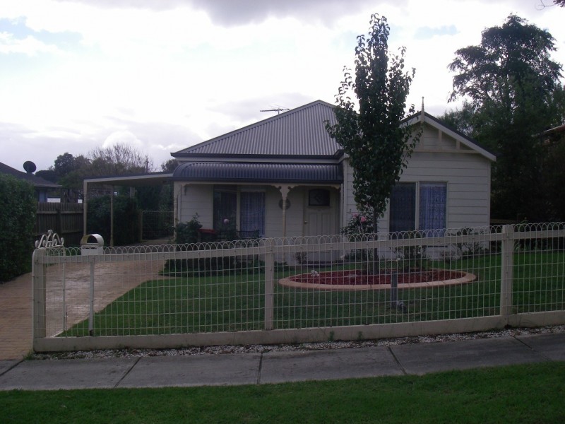 23 Helen Street, Drouin VIC 3818