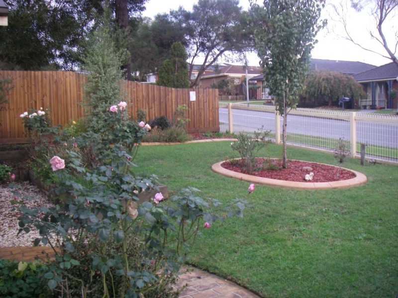 23 Helen Street, Drouin VIC 3818