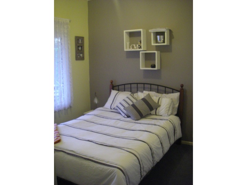 23 Helen Street, Drouin VIC 3818